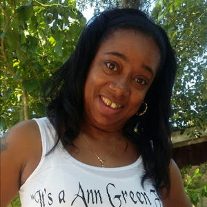 Meet your Posher, Renee